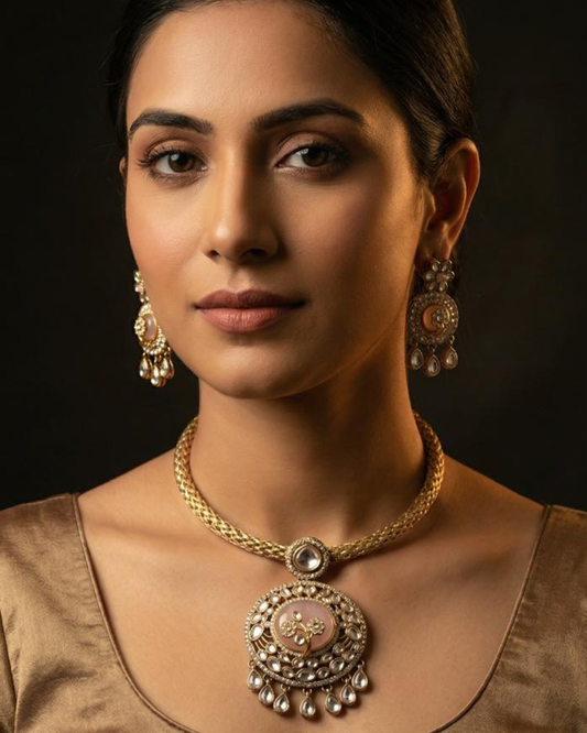 Gold Plated Kundan Peach Pendant Necklace Set with Earrings