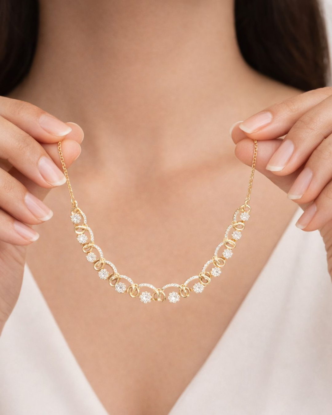 Lemorra Classic Gold Floral Diamond Necklace Set